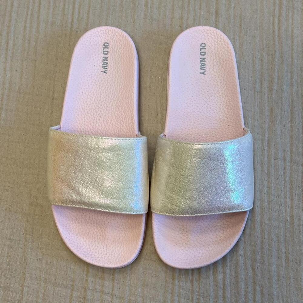 Old Navy metallic, iridescent, wide faux-leather strap pool slide sandals with l